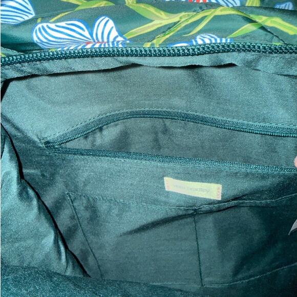 New Vera Bradley Essential Large Backpack Charlotte Stems Ultralight main image 4